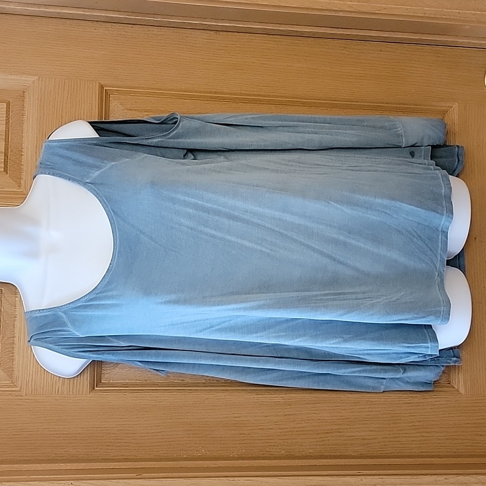 AE Cold Shoulder Long Sleeve